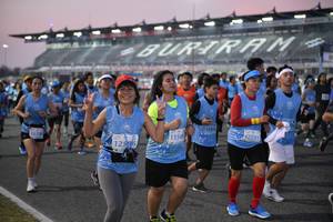 BIB: 524, 8294
                            <button type="button" onclick="openModal(10461964)" class="btn btn-primary btn-sm float-right btn-popup" data-toggle="modal" data-target=".modal-high-quality">
                        <i class="fas fa-shopping-cart"></i> Add to Cart
                    </button>
                                            <button type="button" onclick="isThisMe(10461964, true)" class="btn btn-success btn-sm float-right btn-popup btn-isme hidden" data-toggle="tooltip" data-placement="bottom" title="นี่คือรูปของคุณใช่ไหม คลิกที่นี่เพื่อเอาเข้าอัลบั้ม">
                        <i class="fas fa-plus"></i> Add to album
                    </button>
                    <button type="button" onclick="isThisMe(10461964, false)" class="btn btn-warning btn-sm float-right btn-popup btn-isnotme hidden">
                        <i class="fas fa-ban"></i> Remove from album
                    </button>